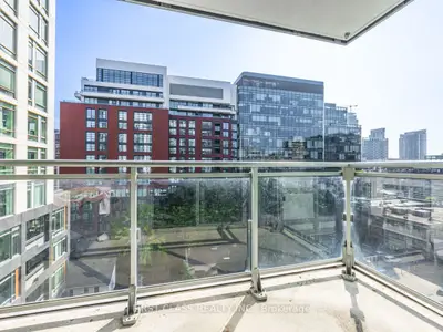 525 Adelaide Street W 1022, Toronto, On M5v 0n7