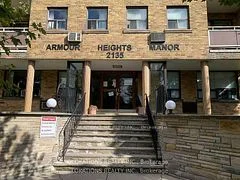 2135 Avenue Road 313, Toronto C04, ON M5M 3M6