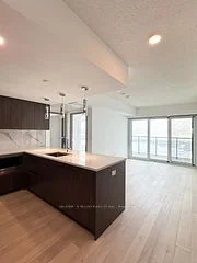 3 Concord Cityplace Way 7207, Toronto C01, ON M5V 0X4