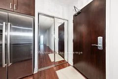 35 Balmuto Street 1410, Toronto C01, ON M4Y 0A3