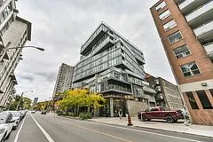 15 Beverley Street 607, Toronto C01, ON M5T 0B3
