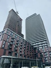 35 Parliament Street 821, Toronto C08, ON M5A 2Y2