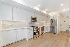 73 Dewson Street 2nd Fl., Toronto C01, ON M6H 1G9