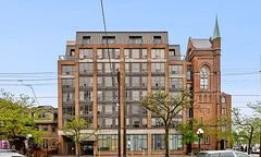 456 College Street 404, Toronto C01, ON M6G 4A3