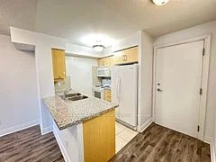 15 Greenview Avenue 414, Toronto C07, On M2m 4m7