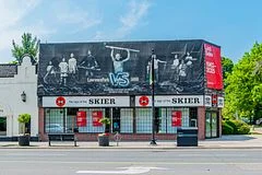 2788 Yonge Street, Toronto C04, On M4n 2j2