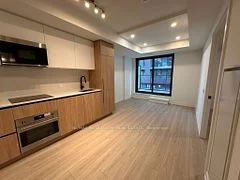 35 Parliament Street 815, Toronto C08, On M5a 0z5