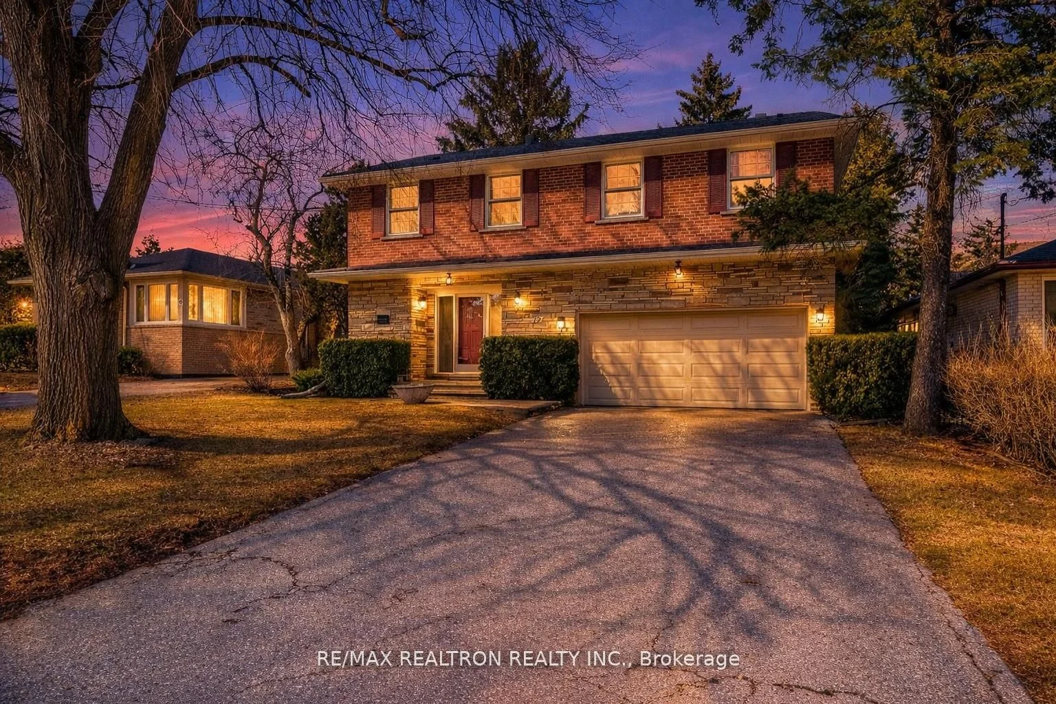 12 Feldbar Court, Toronto C14, ON M2N 4P8