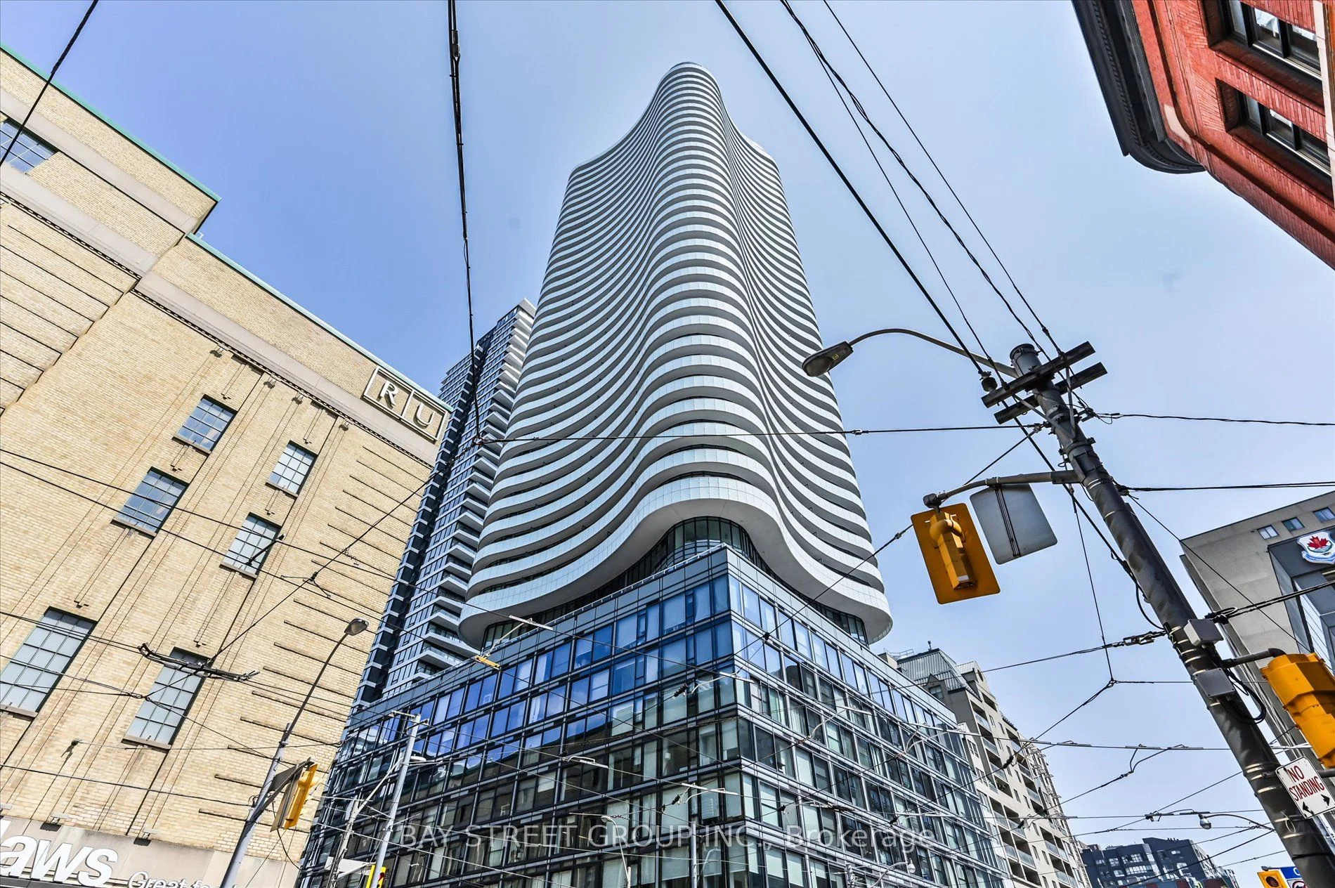 403 Church Street 3909, Toronto C08, ON M4Y 2C2