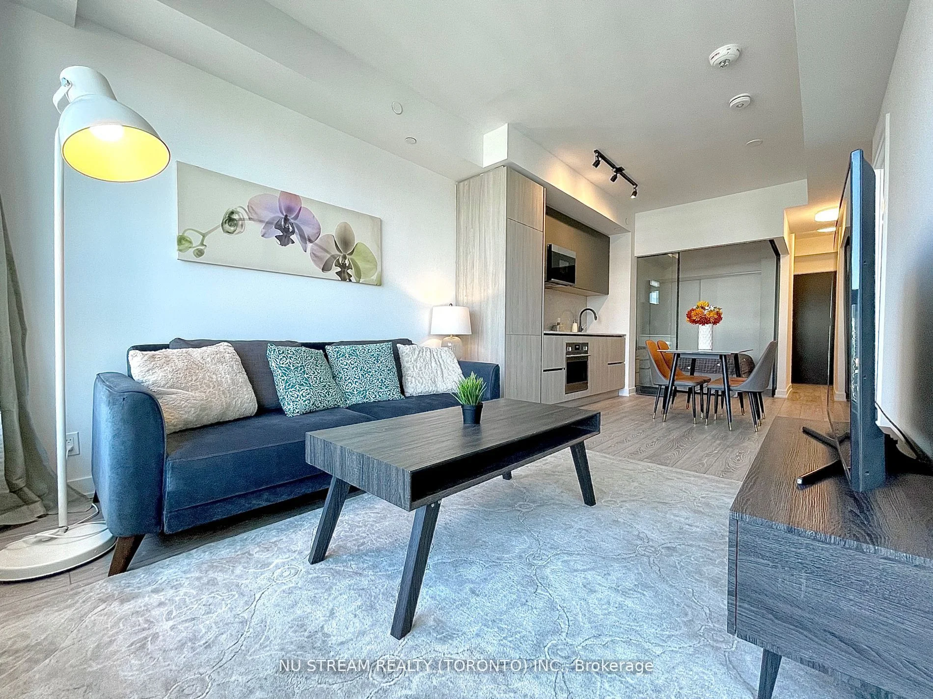 108 Peter Street 5003, Toronto C01, On M5v 0w2