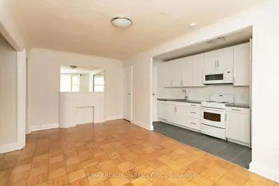 396 Avenue Road 415, Toronto C02, ON M4V 2H4