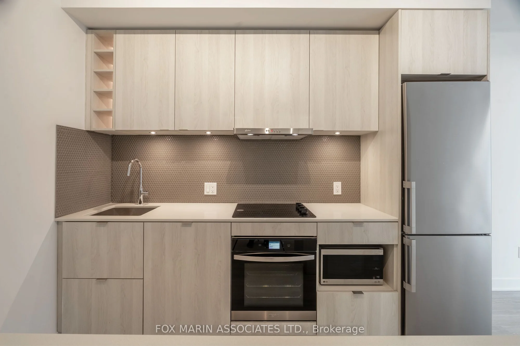 11 Yorkville Avenue 502, Toronto C02, ON M4W 1L2