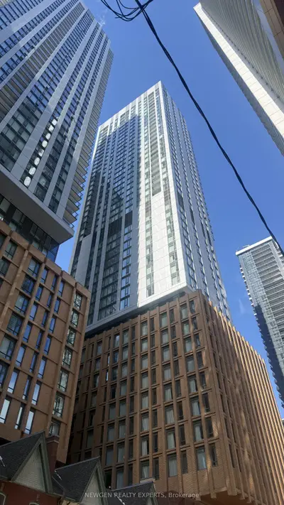 28 Widmer Street 4022, Toronto C01, On M5v 0t2