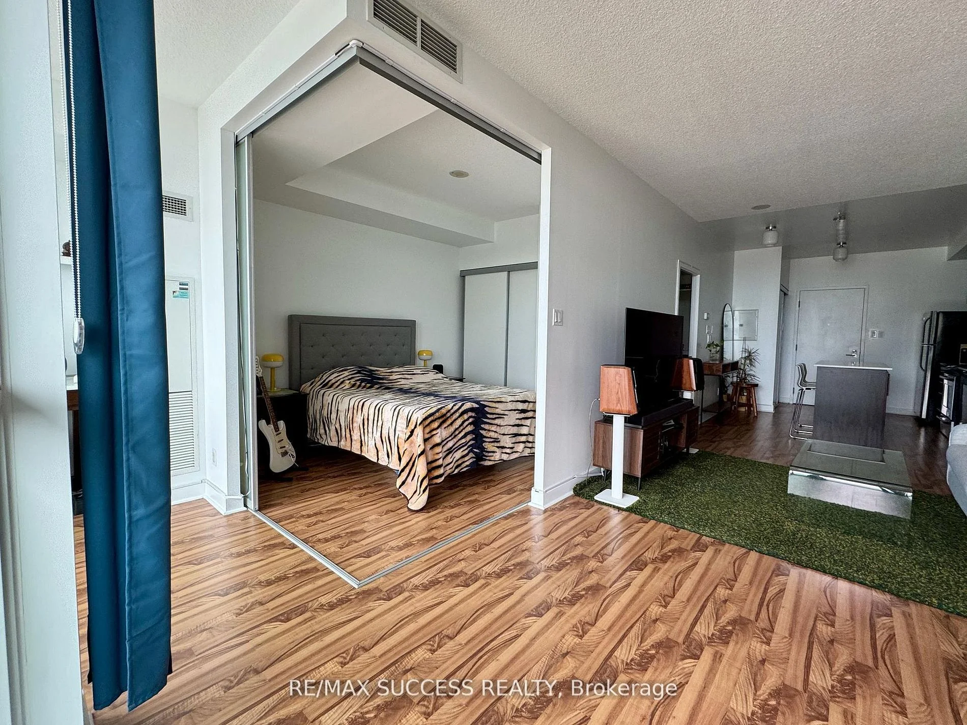 1171 Queen Street W 1605, Toronto C01, On M6j 0a5