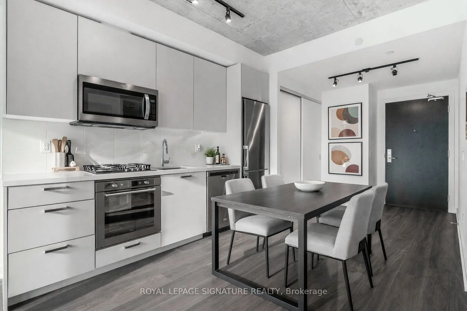55 Ontario Street 1006, Toronto C08, On M5a 0t8