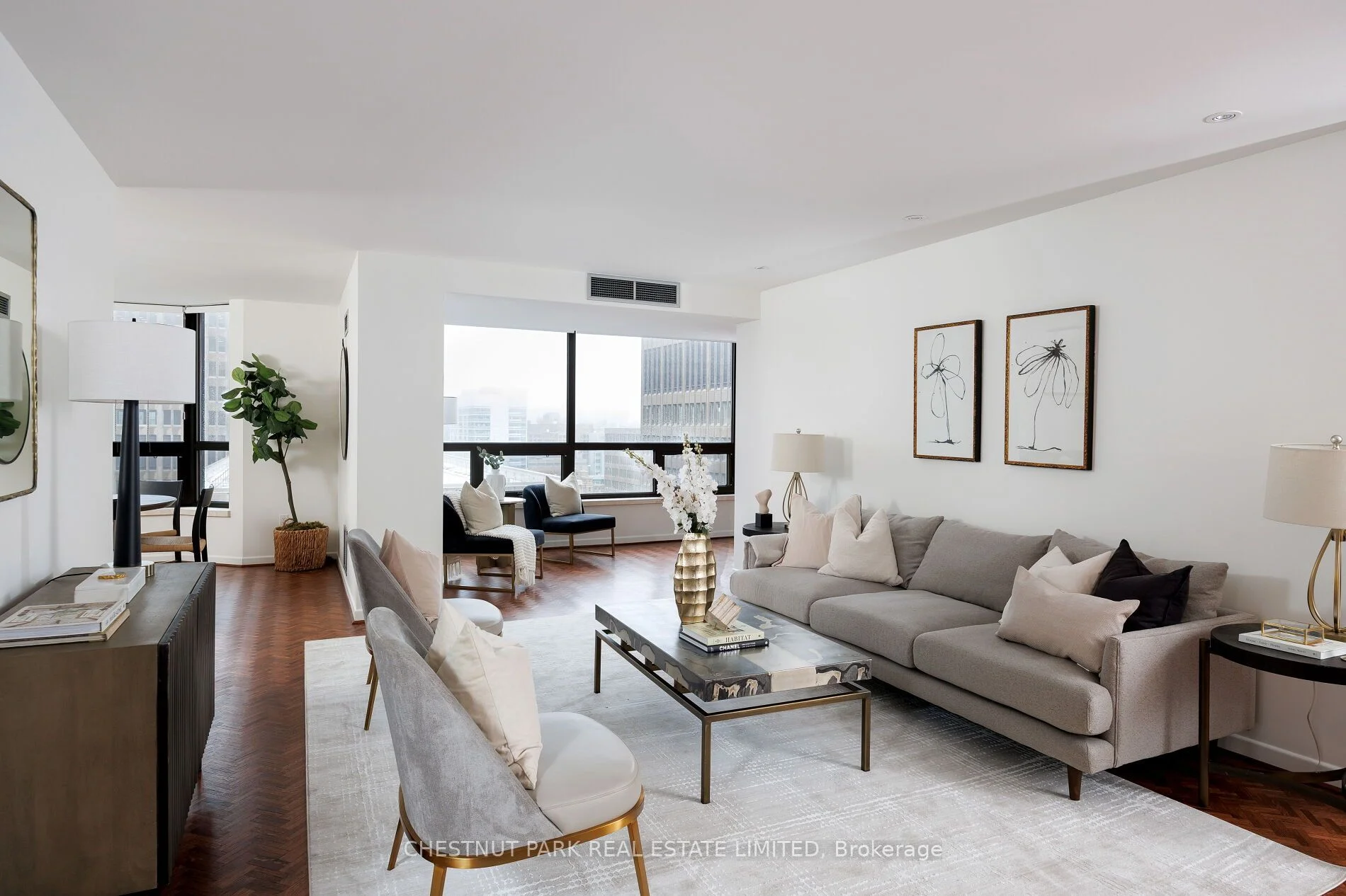 62 Wellesley Street W 1903, Toronto C01, On M5s 2x3