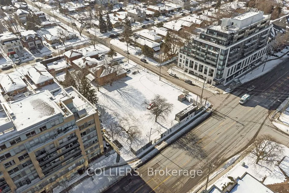 719 Sheppard Avenue W, Toronto C06, On M3h 2s7