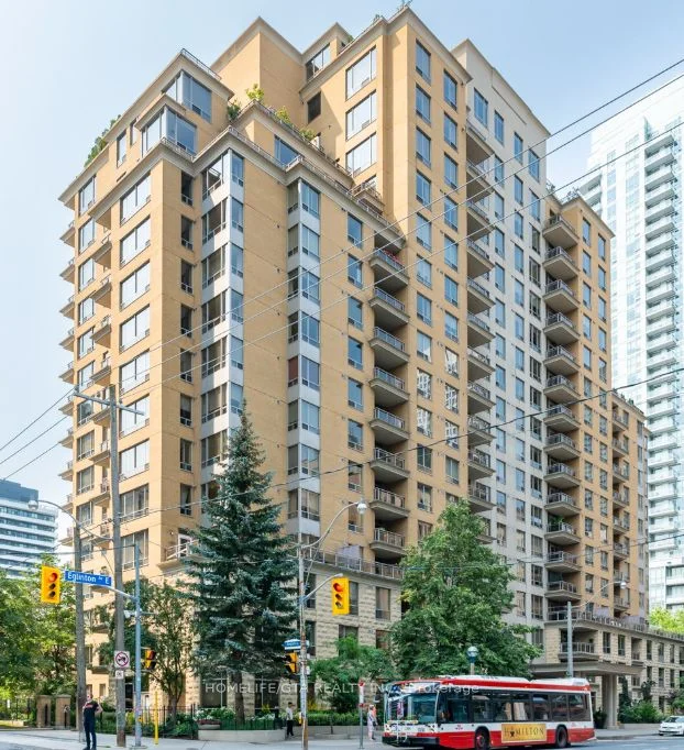 123 Eglinton Avenue E 701, Toronto C10, ON M4P 1J2