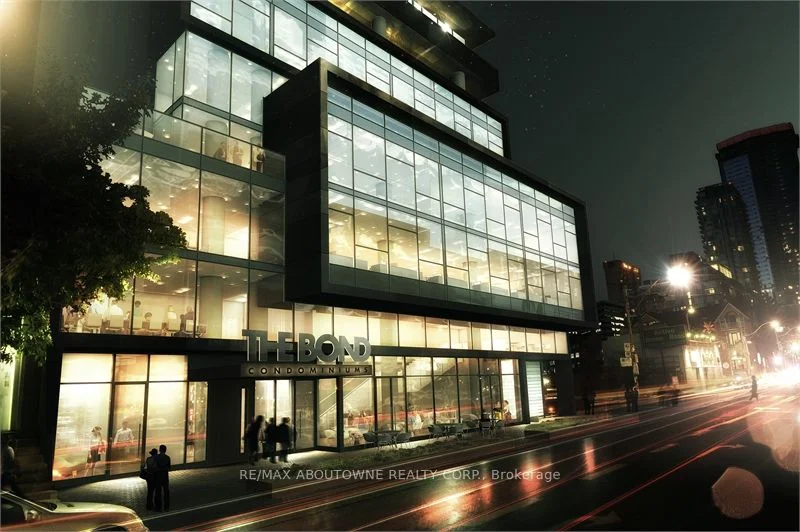 Condo Apartment in Toronto