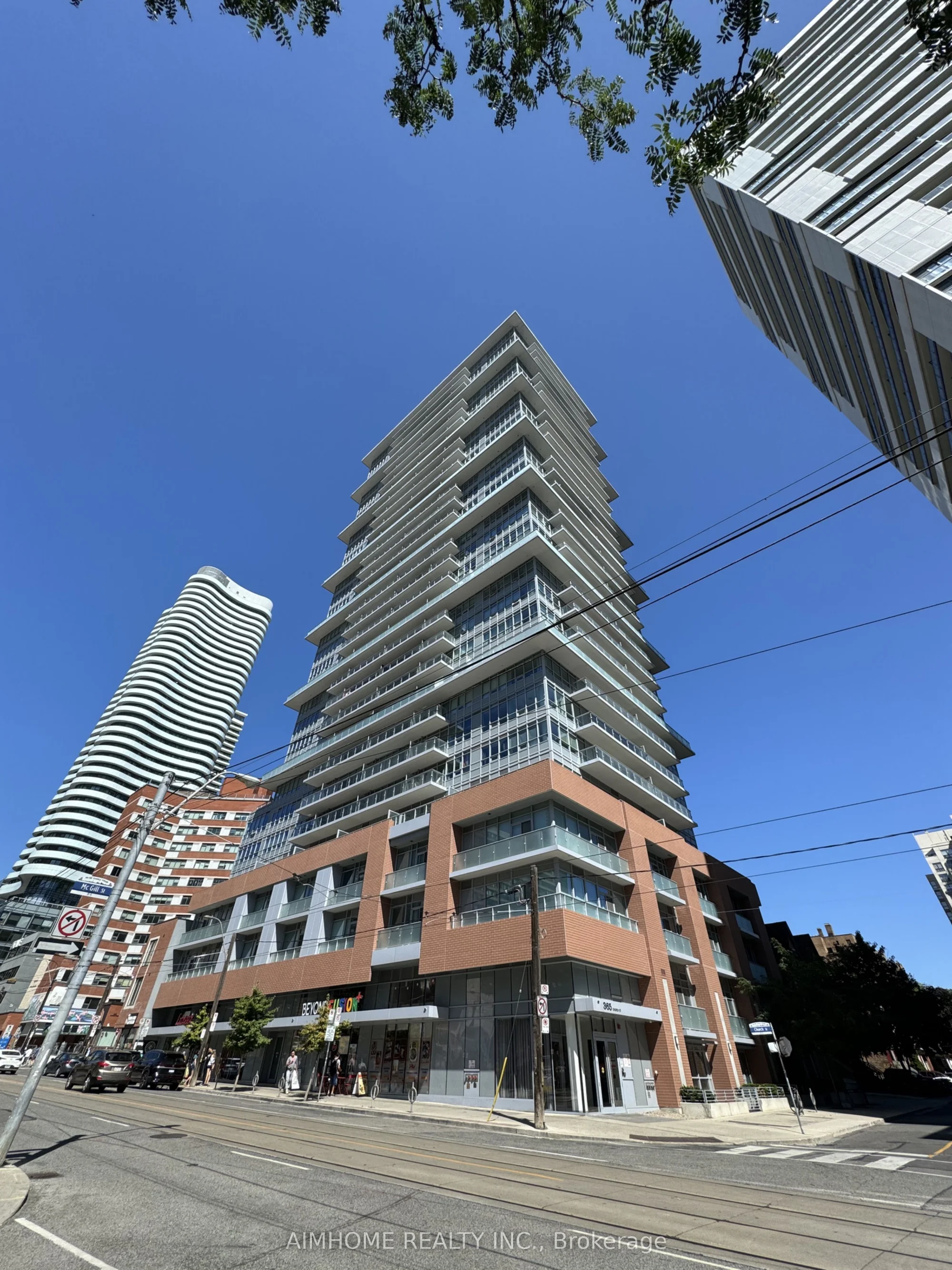 365 Church Street 2101, Toronto C08, ON M5B 1H6