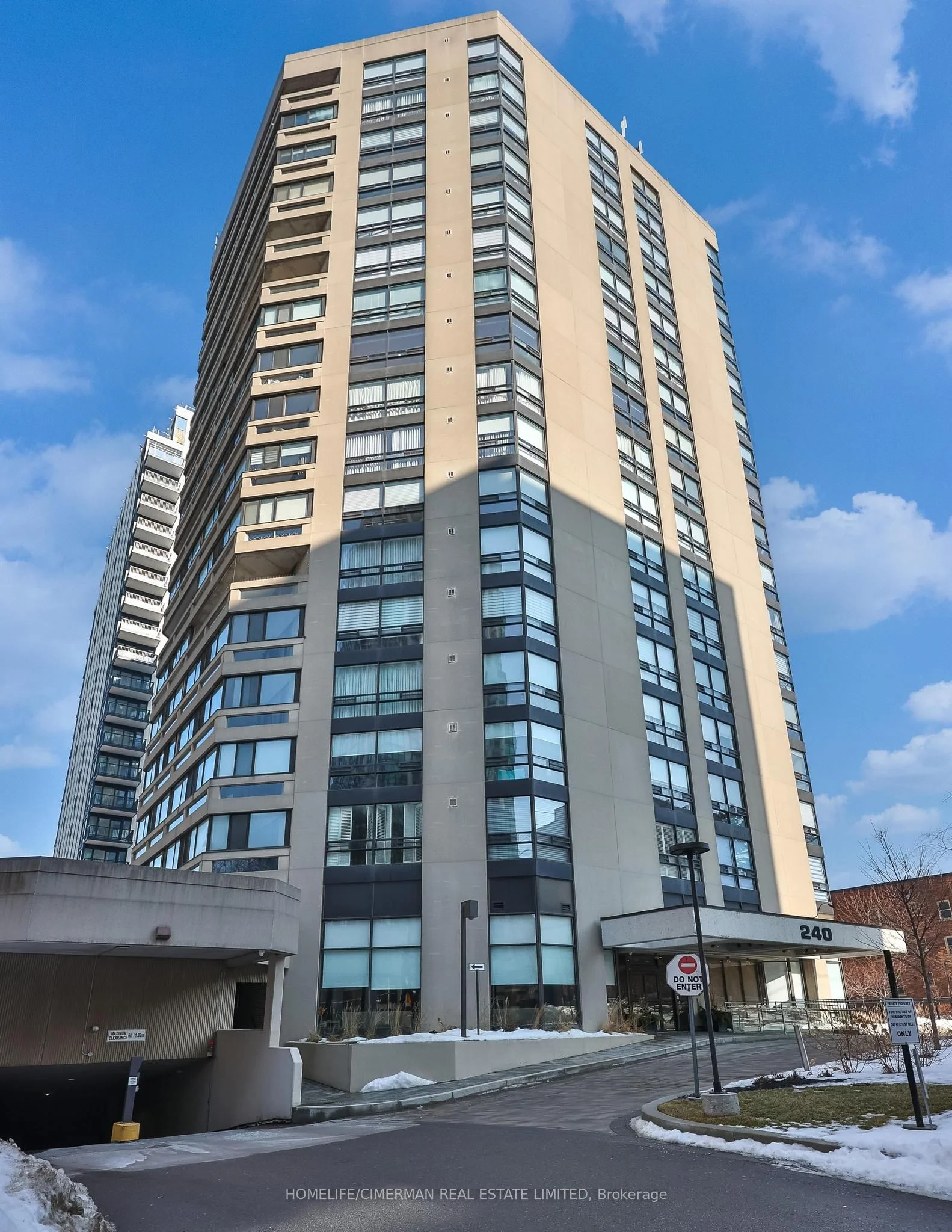 240 Heath Street W 1403, Toronto C03, ON M5P 3L5