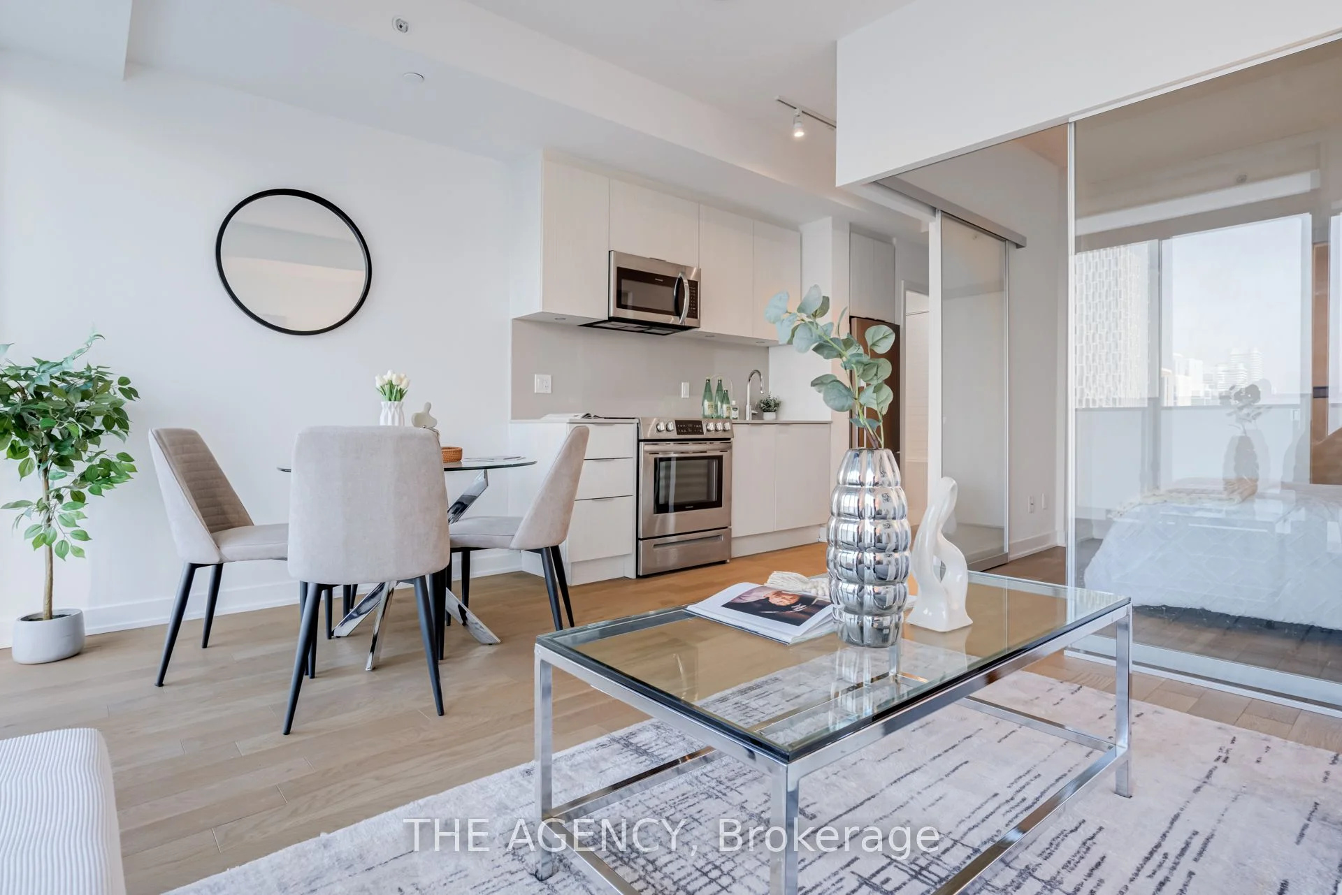 25 Richmond Street E 2214, Toronto C08, ON M5C 0A6