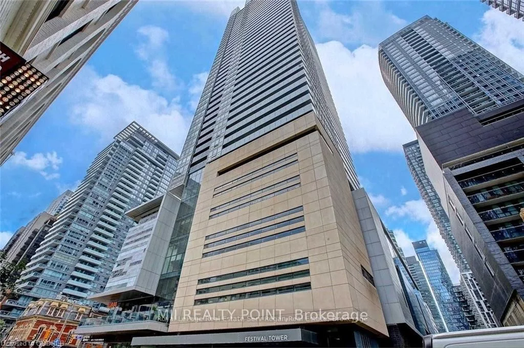 80 John Street 1611, Toronto C01, On M5v 3x4