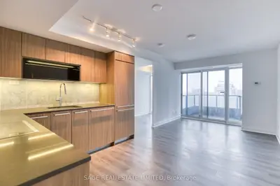 70 Queens Wharf Road 2106, Toronto C01, ON M5V 0J2
