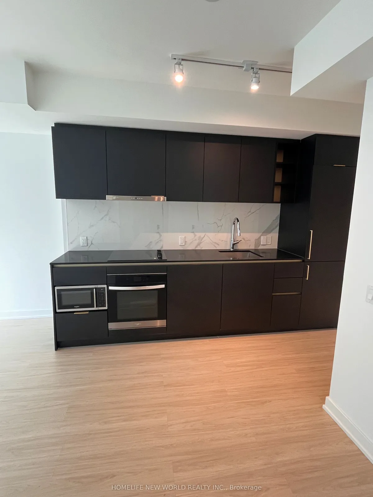 8 Wellesley Street W 901, Toronto C01, On M4y 0j5