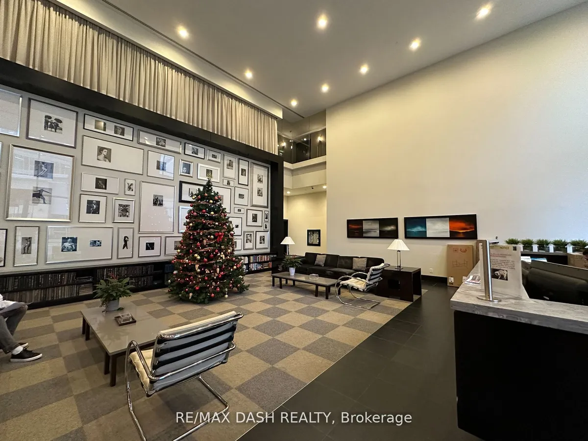 438 King Street W 411, Toronto C01, On M5v 3t9