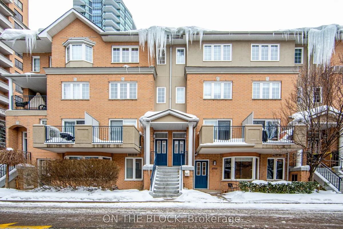 28 Sommerset Way 1703, Toronto C14, ON M2N 6W7