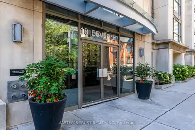 18 Beverley Street 321, Toronto C01, ON M5T 3L2