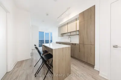 15 Holmes Avenue 1710, Toronto C14, ON M2N 0L4