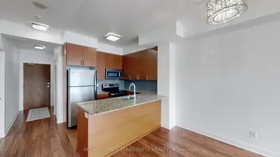 260 Sackville Street 1113, Toronto C08, ON M5A 0B3