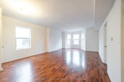 414 Jarvis Street E 207, Toronto C08, On M4y 3c2