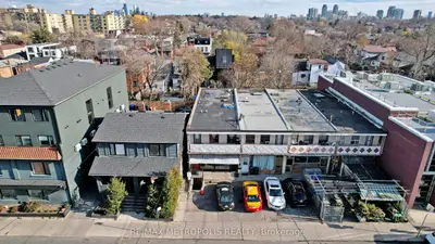 349 Oakwood Avenue B, Toronto, On M6e 2w1
