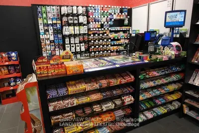 205 College Street 2, Toronto, On M5t 1p9