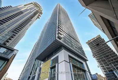 8 Cumberland Street 802, Toronto C02, ON M4W 0B6