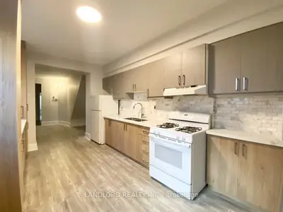 1078 College Street Main, Toronto C01, ON M6H 1B3