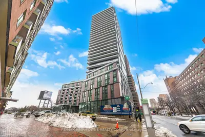 35 Parliament Street 629, Toronto C08, ON M5A 0Z7