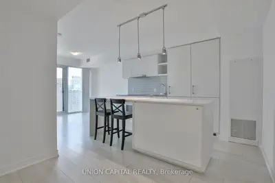 88 Harbour Street 2305, Toronto C01, On M5j 1b7