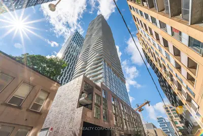 100 Dalhousie Street 3212, Toronto C08, ON M5B 0C7