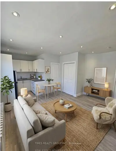 1566 Avenue Road 203, Toronto C04, On M5m 3x6