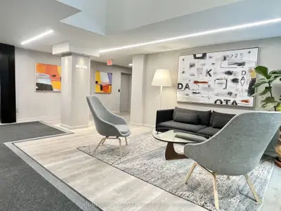 225 Davenport Road 202, Toronto C02, On M5r 3r2