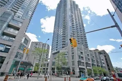 2181 Yonge Street 1808, Toronto C10, ON M4S 3H7