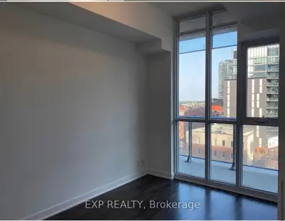 120 Parliament Street #811, Toronto C08, ON M5A 0N6