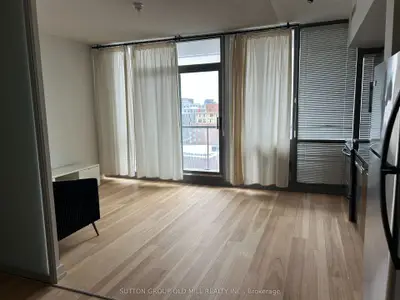 33 Mill Street 1103, Toronto C08, On M5a 3r3