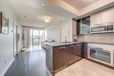 5168 Yonge Street 3215, Toronto C07, ON M2N 5P6