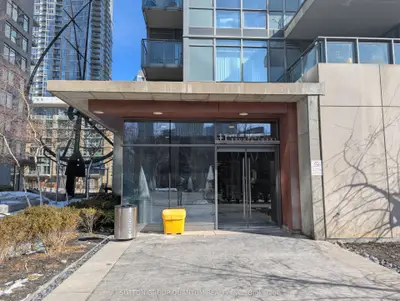 11 Brunel Court 3205, Toronto C01, ON M5V 3Y3