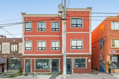416 Oakwood Avenue, Toronto C03, ON M6E 2W3